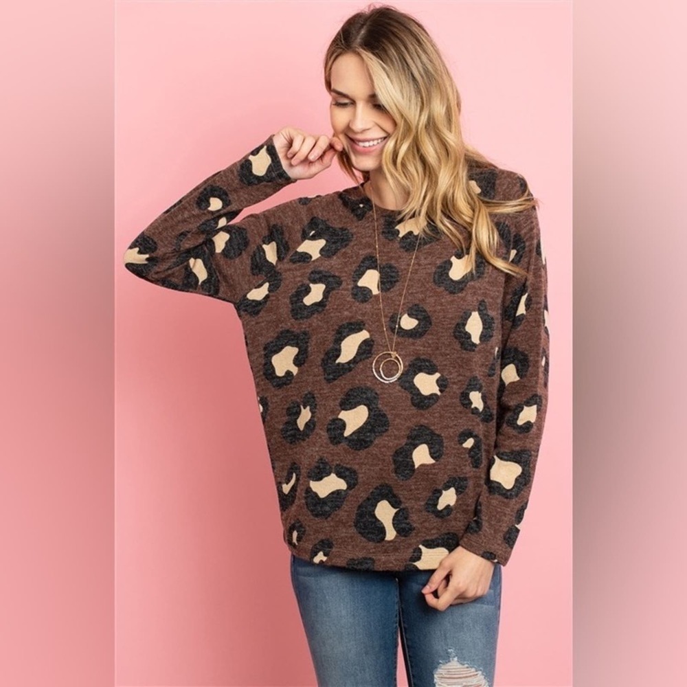 NWT Leopard Print Long Sleeve Top Size XL